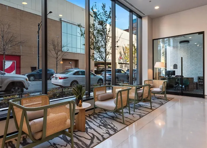 Avra Stylish Prime West Loop Location Near Union Park Apartment *