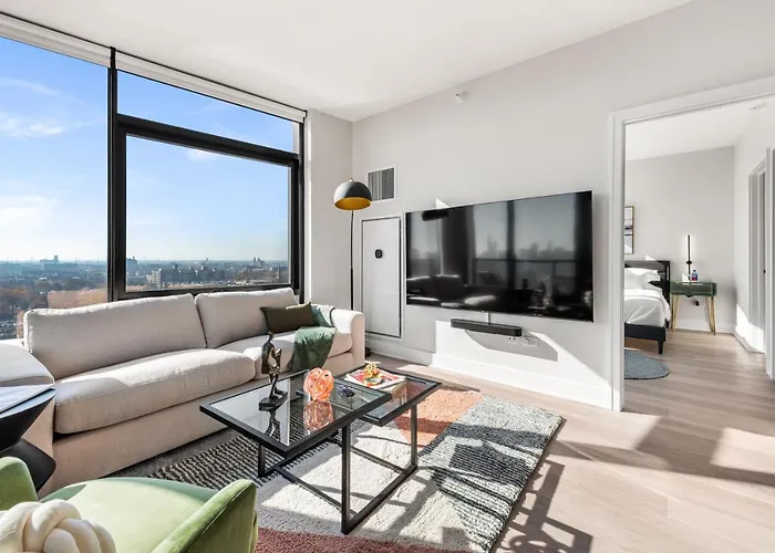 Avra Stylish Prime West Loop Location Near Union Park Apartment *