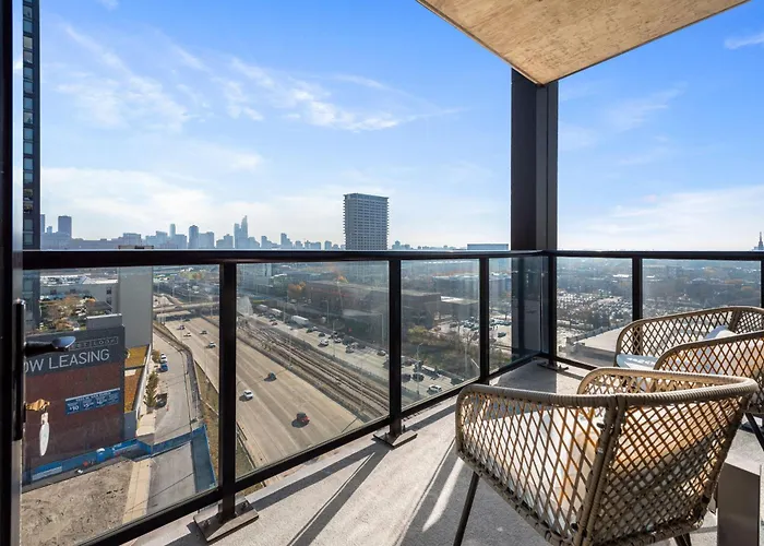 Apartment Avra Stylish Prime West Loop Location Near Union Park