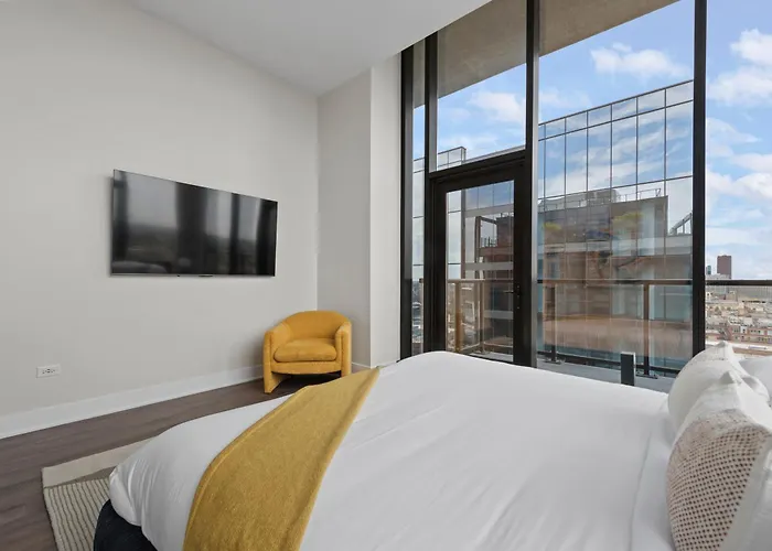 Apartment Avra Stylish Prime West Loop Location Near Union Park